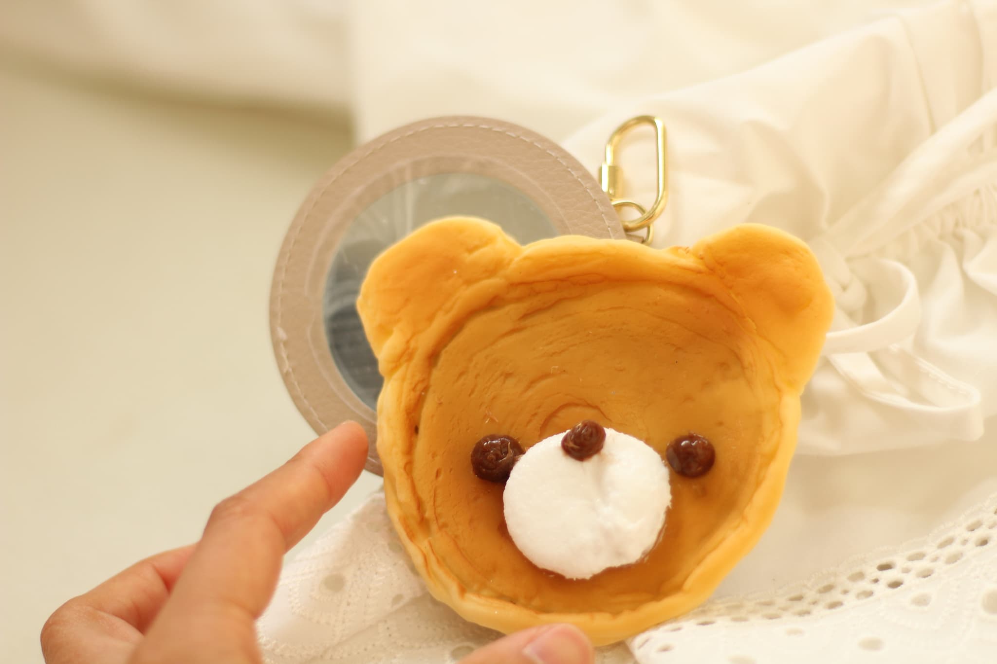 【ネジ式カラビナ付：スライド式ミラー大】くまさんのホットケーキ | 2枚目