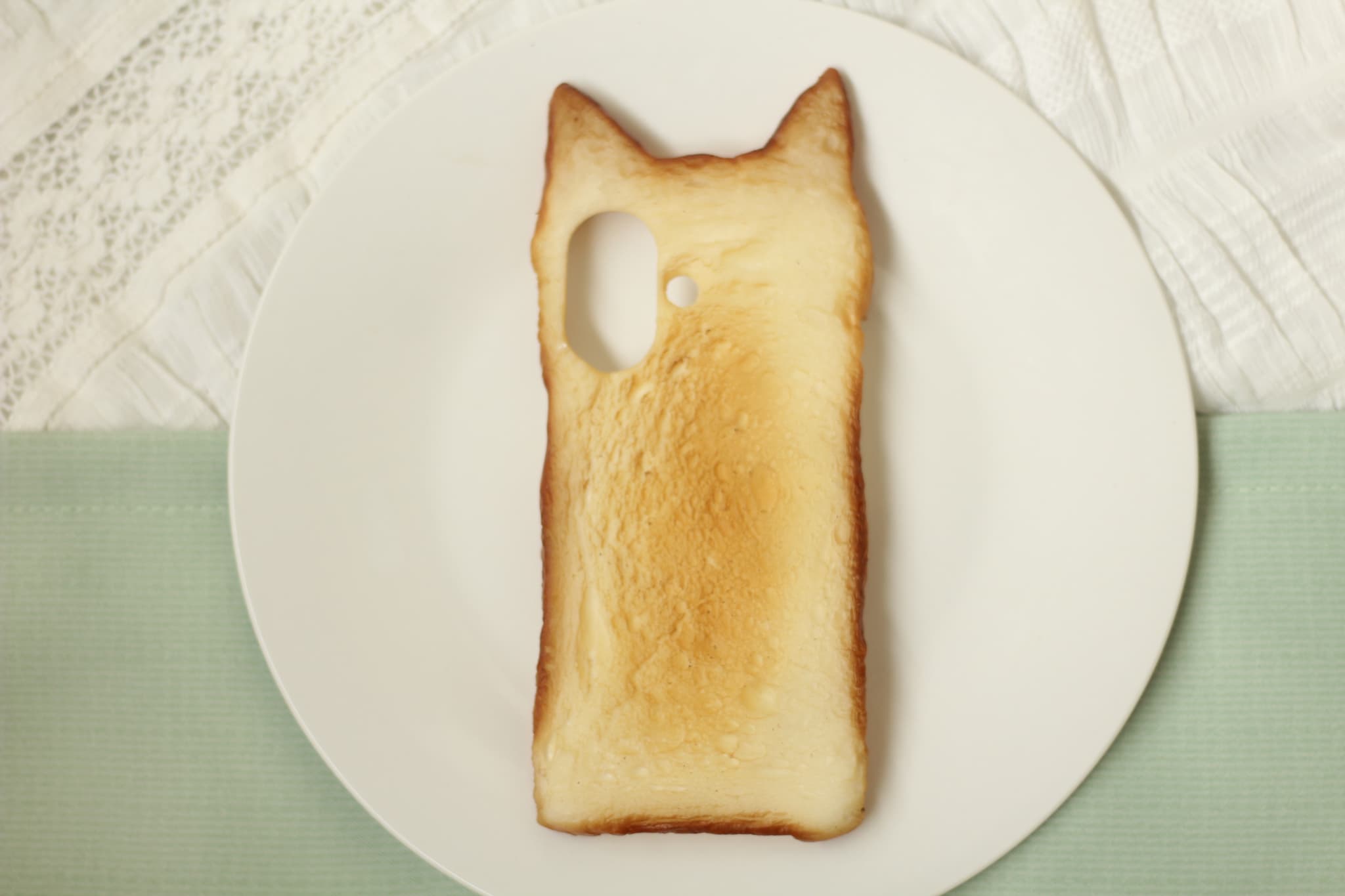 1カ月待ち ねこ耳トーストのスマホケース〈iPhone/Android 全機種対応〉iPhone17シリーズも可 | 2枚目